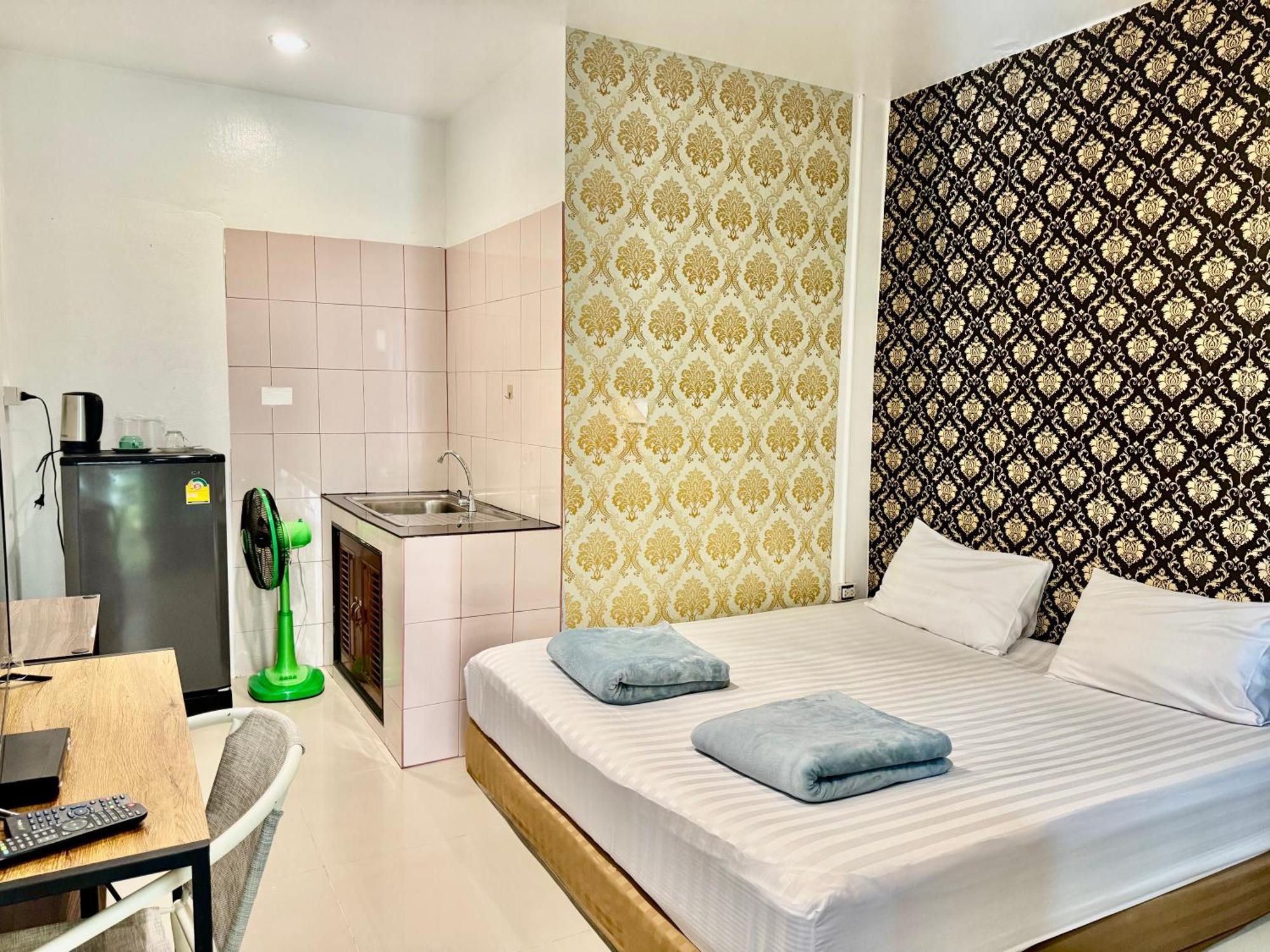 Golf House Hotel Nai Yang Beach Exterior foto